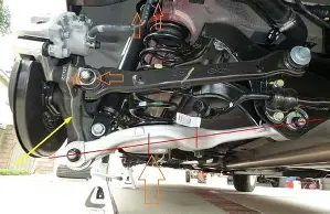 Hyundai Sonata Front Suspension (Knee Assembly)